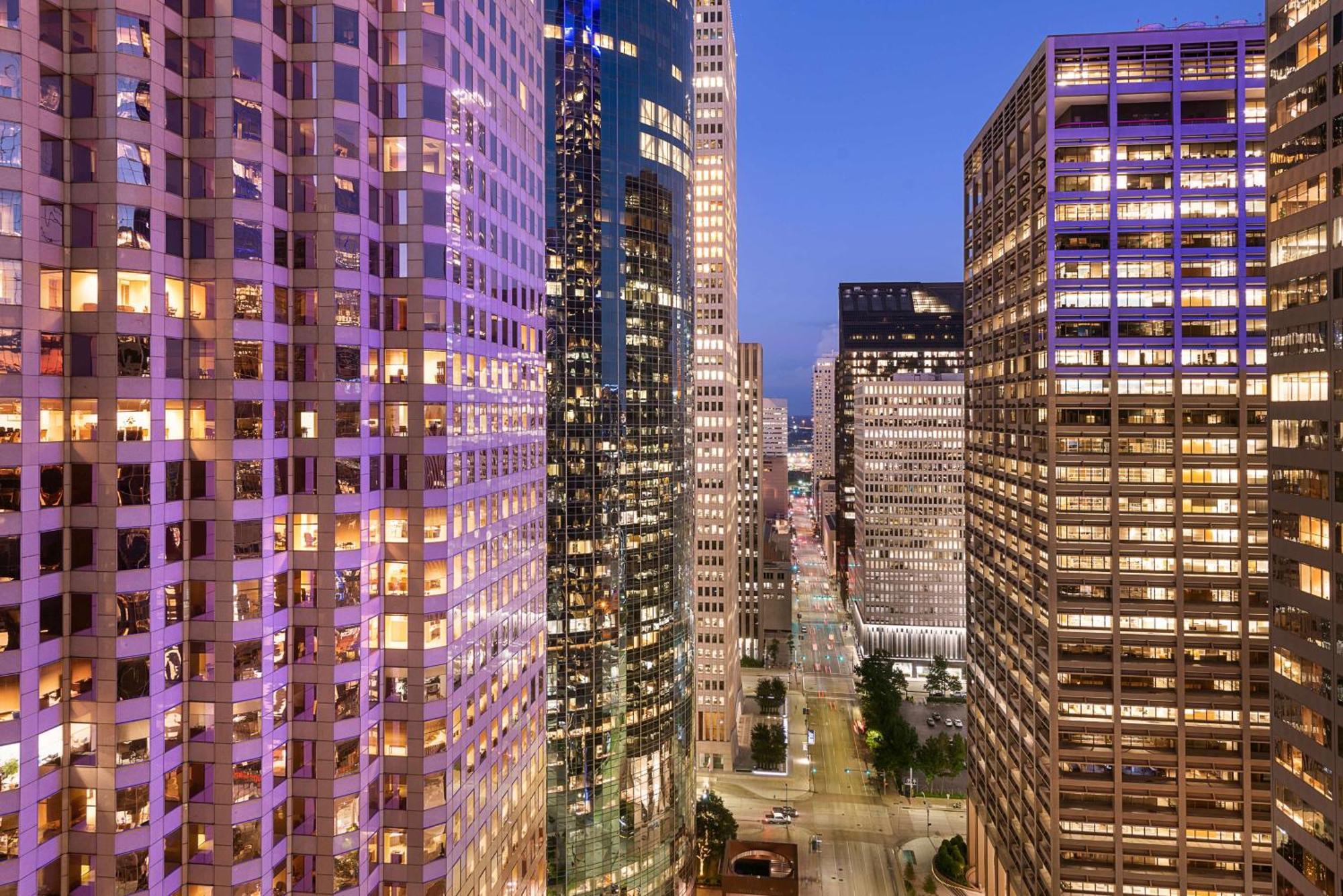 Hyatt Regency Downtown 4*